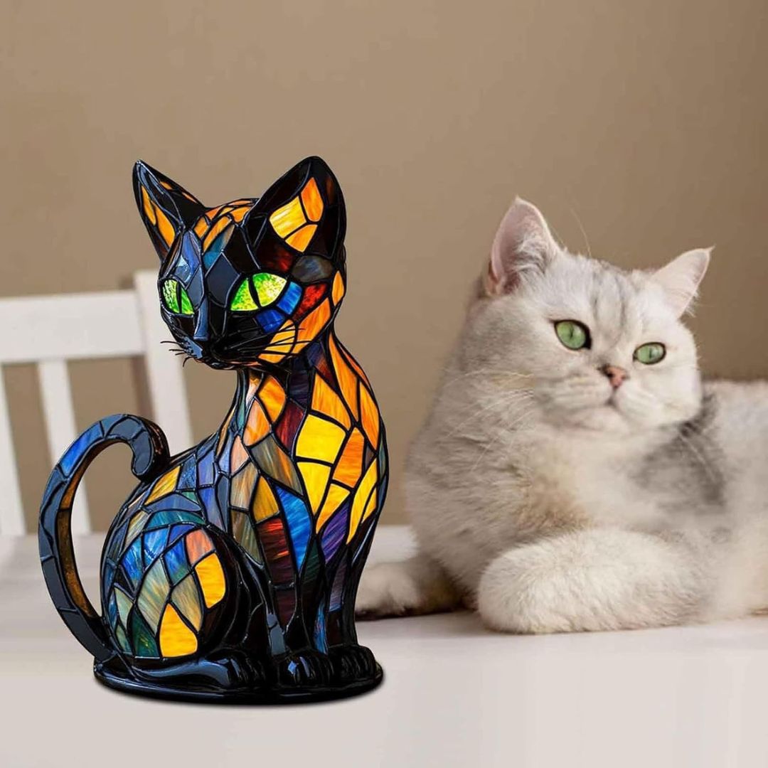 Luminous cat – handmade lamp that makes hearts shine