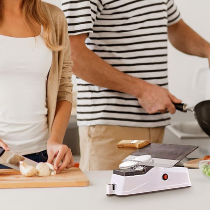 BladeMaster™ Japanese knife sharpener - Grinds every knife in seconds